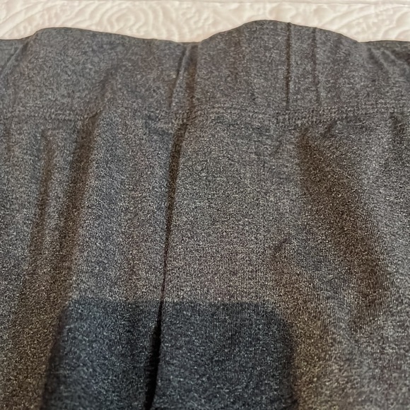 Lululemon athletica dark gray shorts, size large - Picture 14 of 15